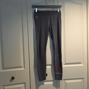 Sundry patch & striped slub yoga pants in size 0